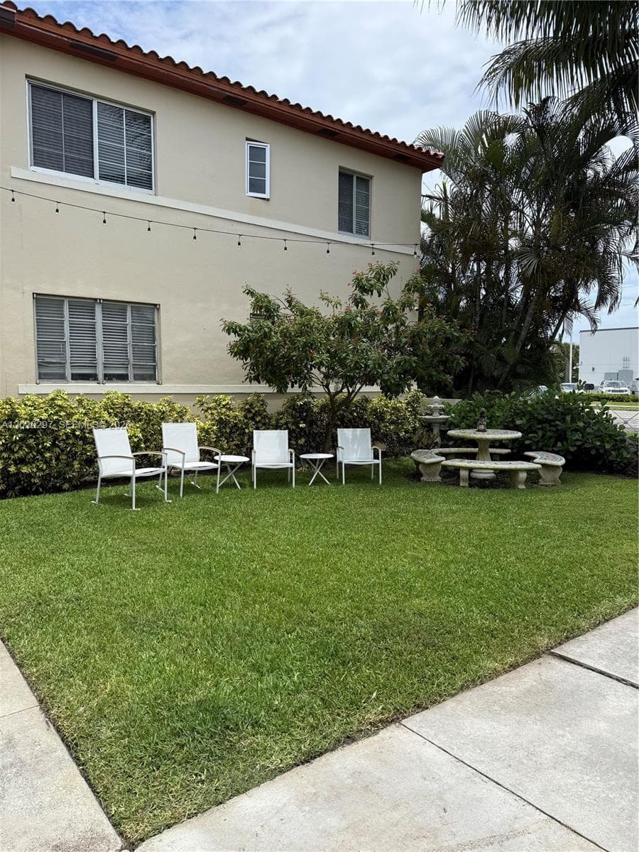 657 NE 92nd St # 4E, Miami Shores FL 33138 — 26