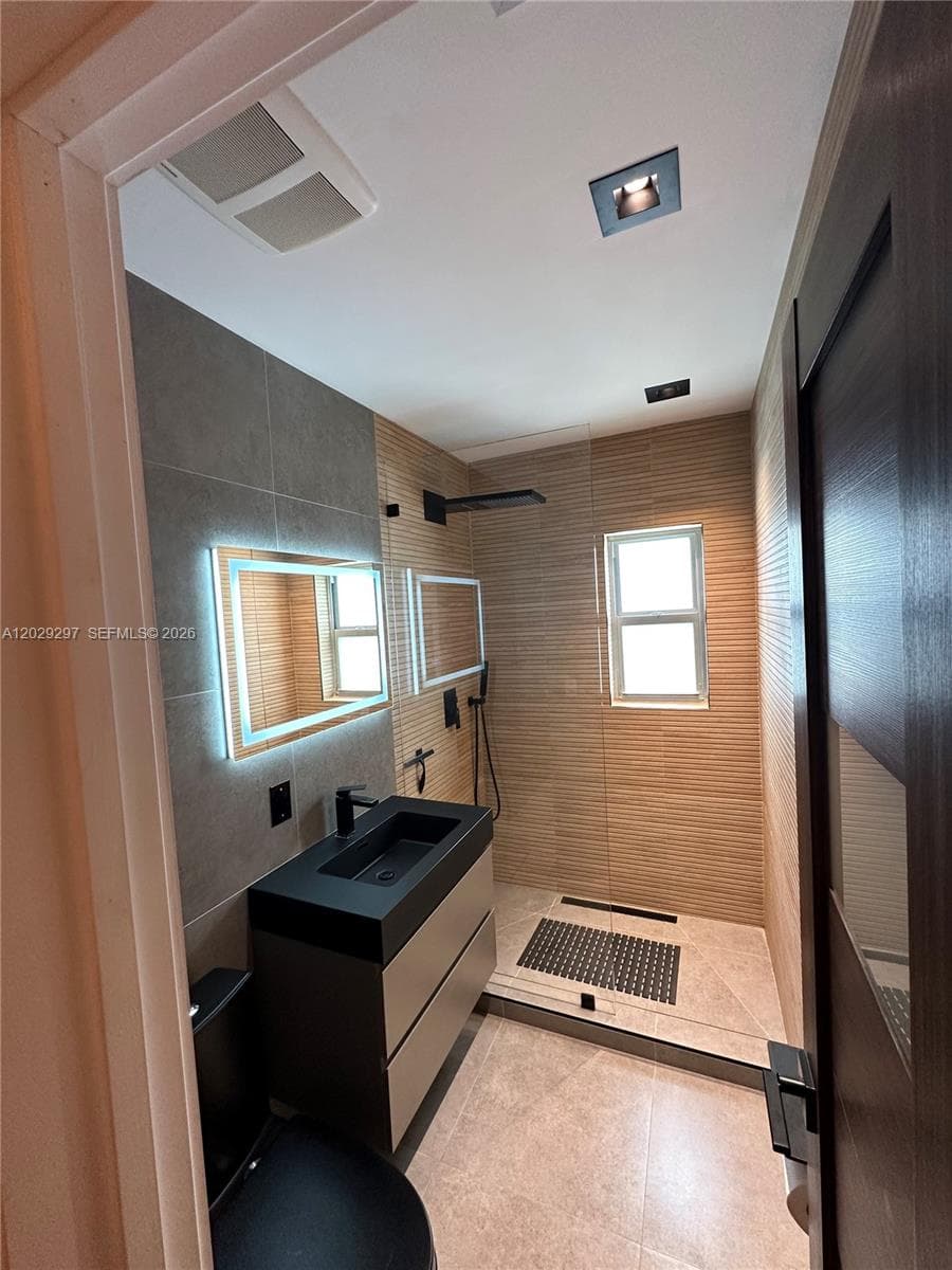657 NE 92nd St # 4E, Miami Shores FL 33138 — 7