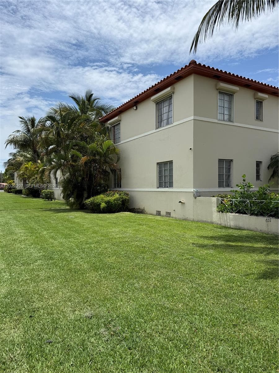 657 NE 92nd St # 4E, Miami Shores FL 33138 — 28
