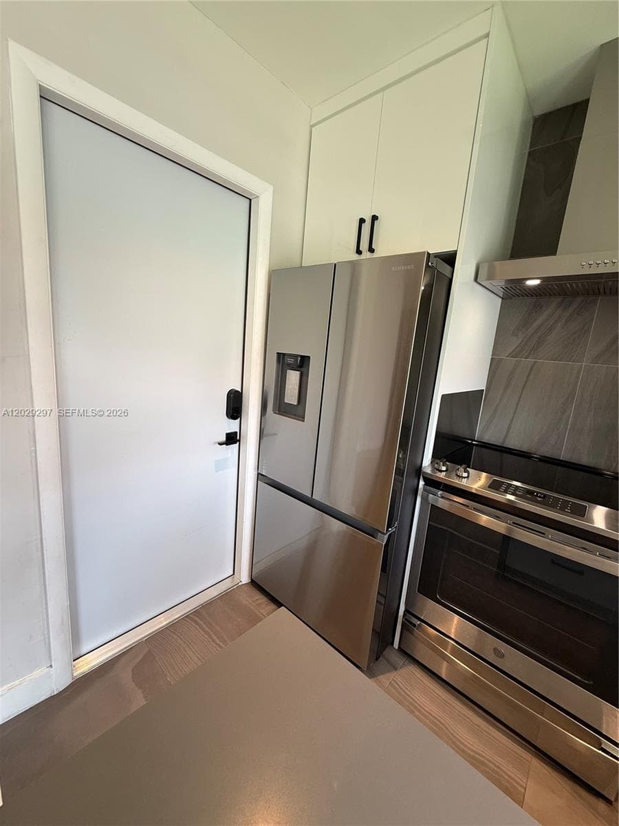 657 NE 92nd St # 4E, Miami Shores FL 33138 — 5