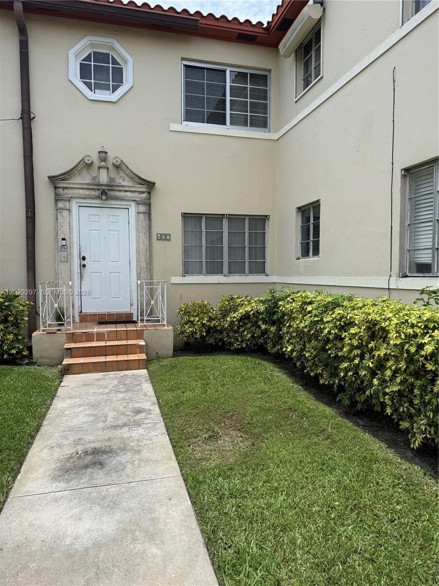 657 NE 92nd St # 4E, Miami Shores FL 33138 — 24