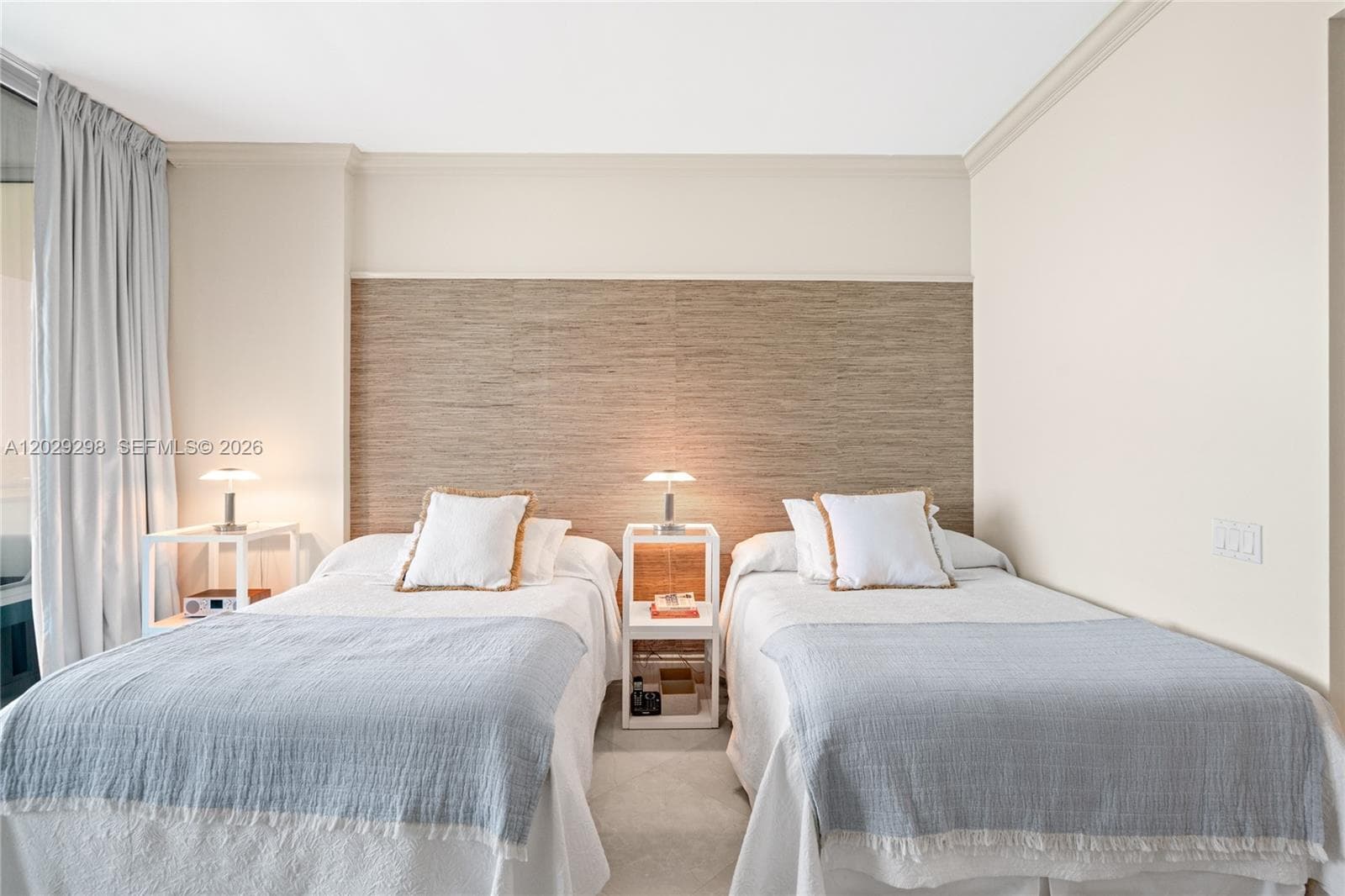 10295 Collins Ave # 1606, Bal Harbour FL 33154 — 17