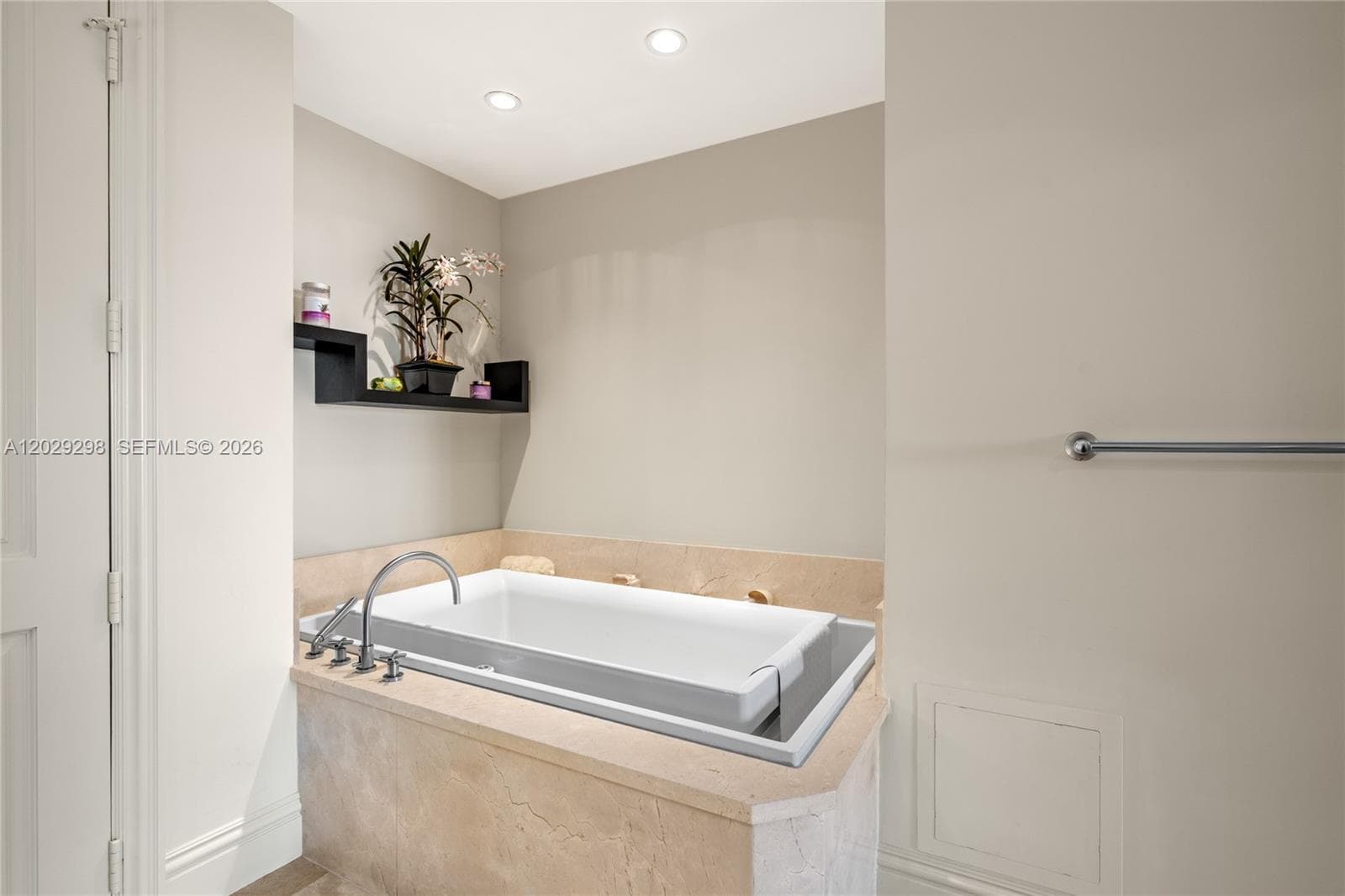 10295 Collins Ave # 1606, Bal Harbour FL 33154 — 22