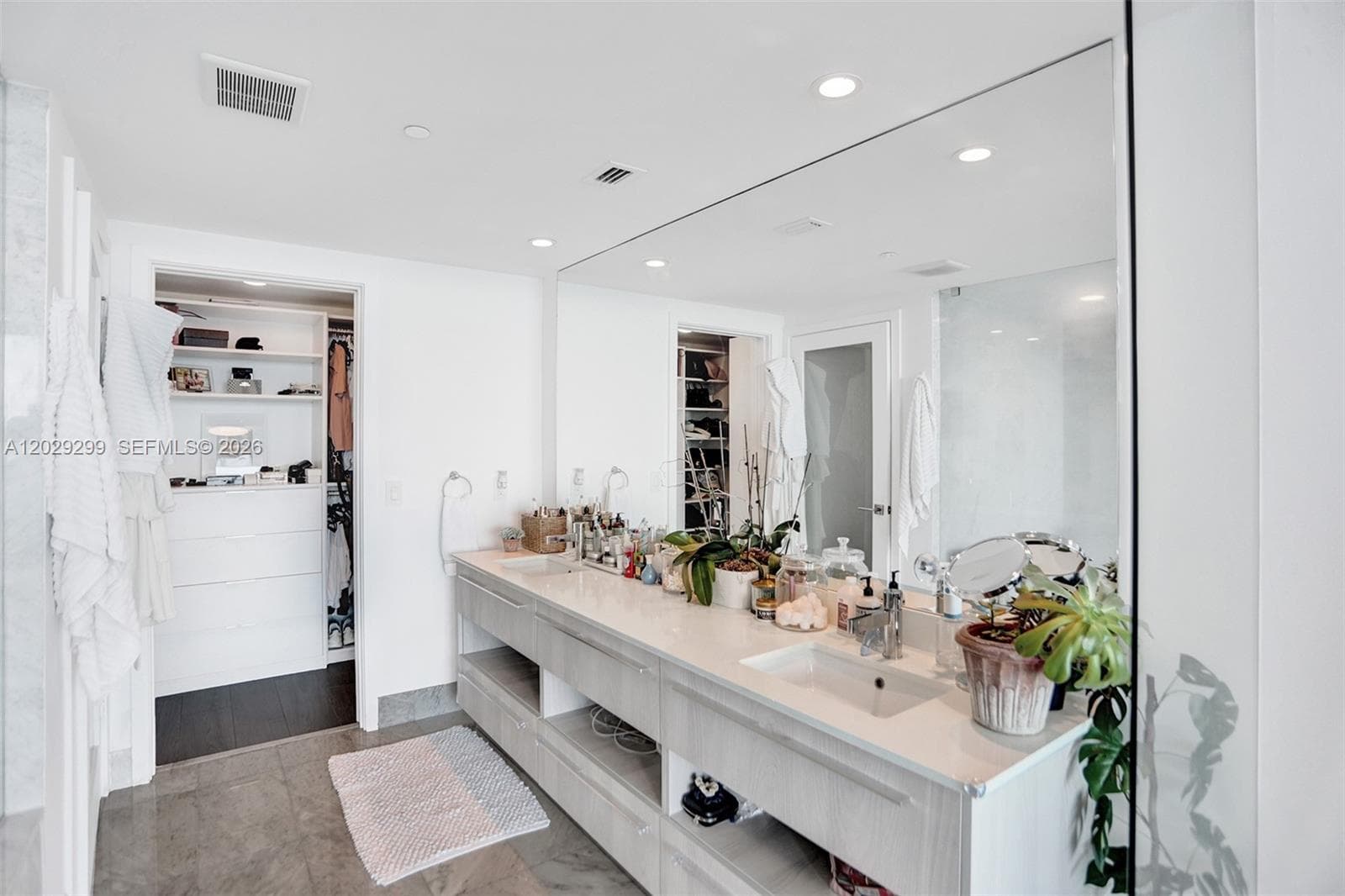 3131 NE 7th Ave # 304, Miami FL 33137 — 23