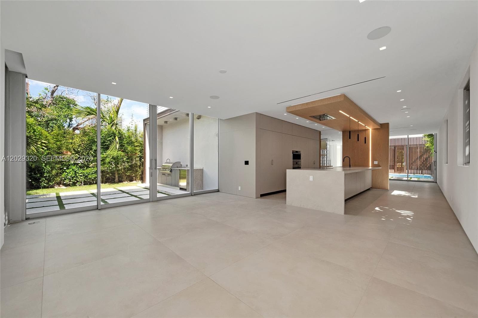 2100 S Miami Ave, Miami FL 33129 — 35