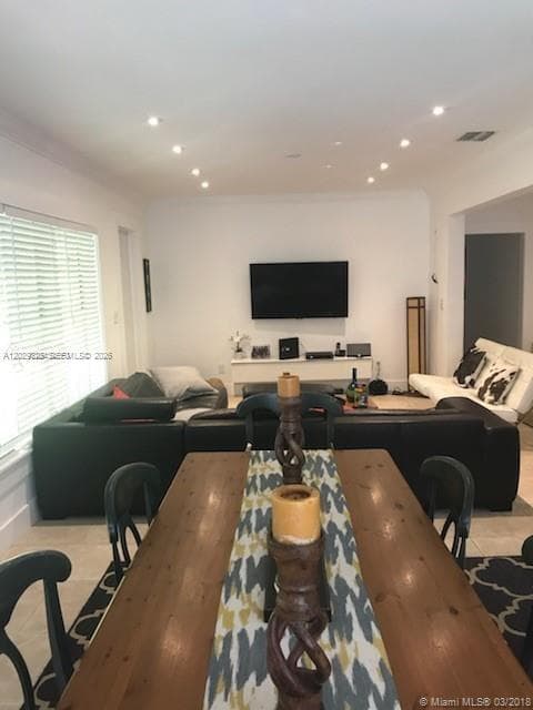 931 Placetas Ave, Coral Gables FL 33146 — 17