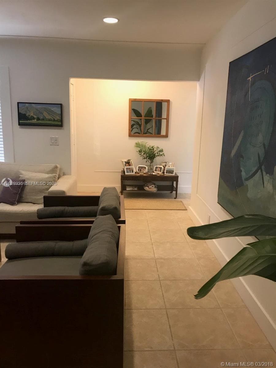 931 Placetas Ave, Coral Gables FL 33146 — 16