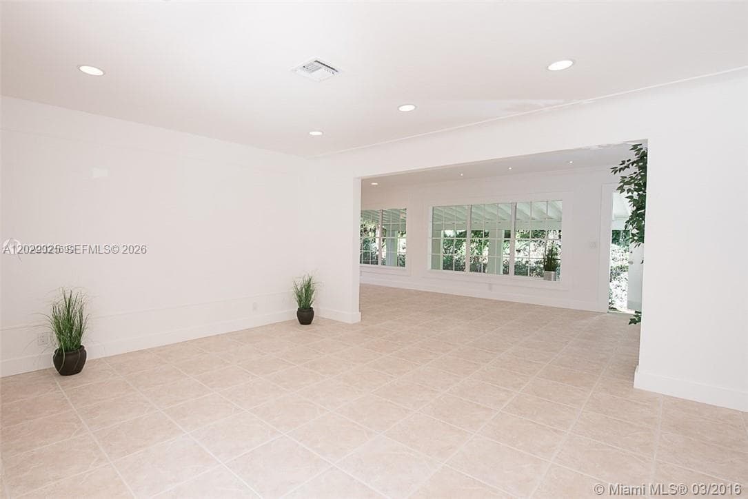 931 Placetas Ave, Coral Gables FL 33146 — 7