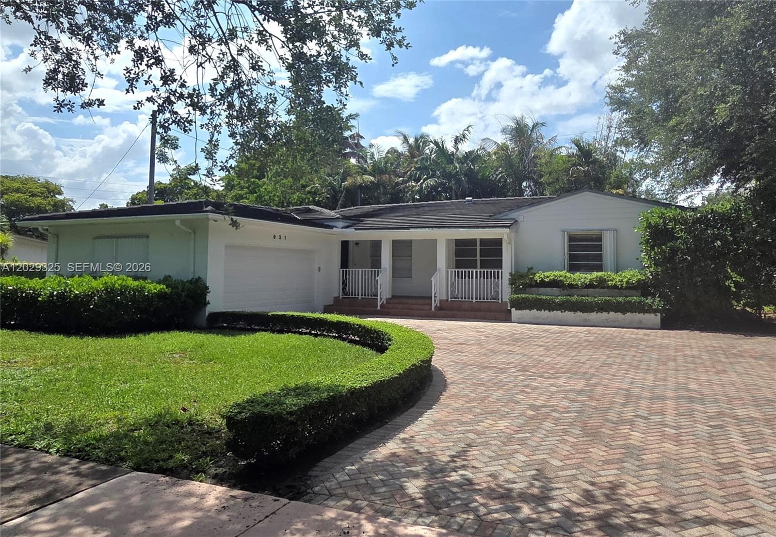 931 Placetas Ave, Coral Gables FL 33146 — 1