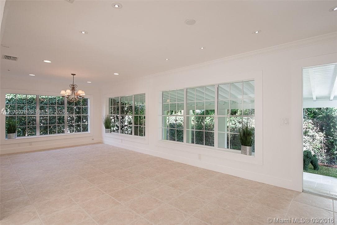 931 Placetas Ave, Coral Gables FL 33146 — 10