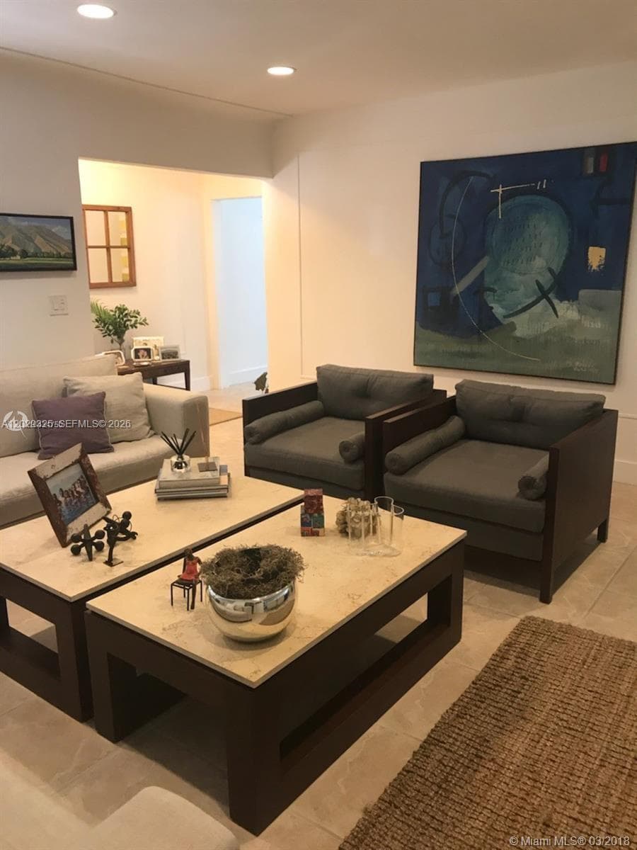 931 Placetas Ave, Coral Gables FL 33146 — 15
