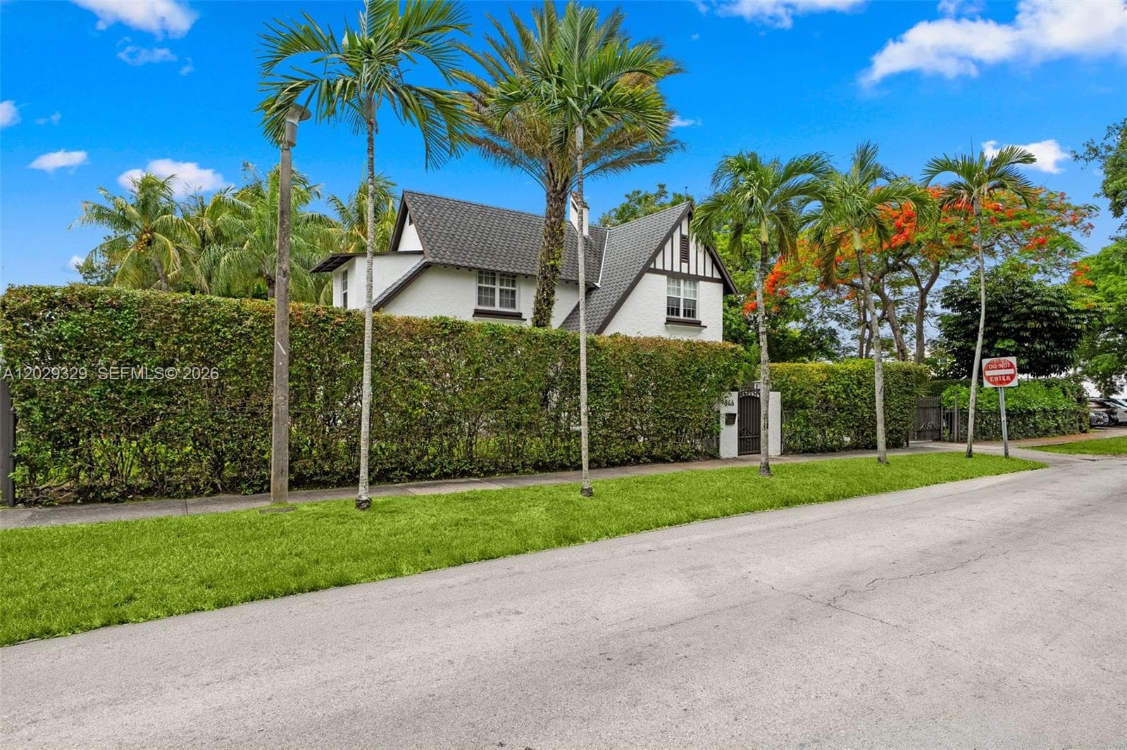 646 NE 81st St, Miami FL 33138 — 85