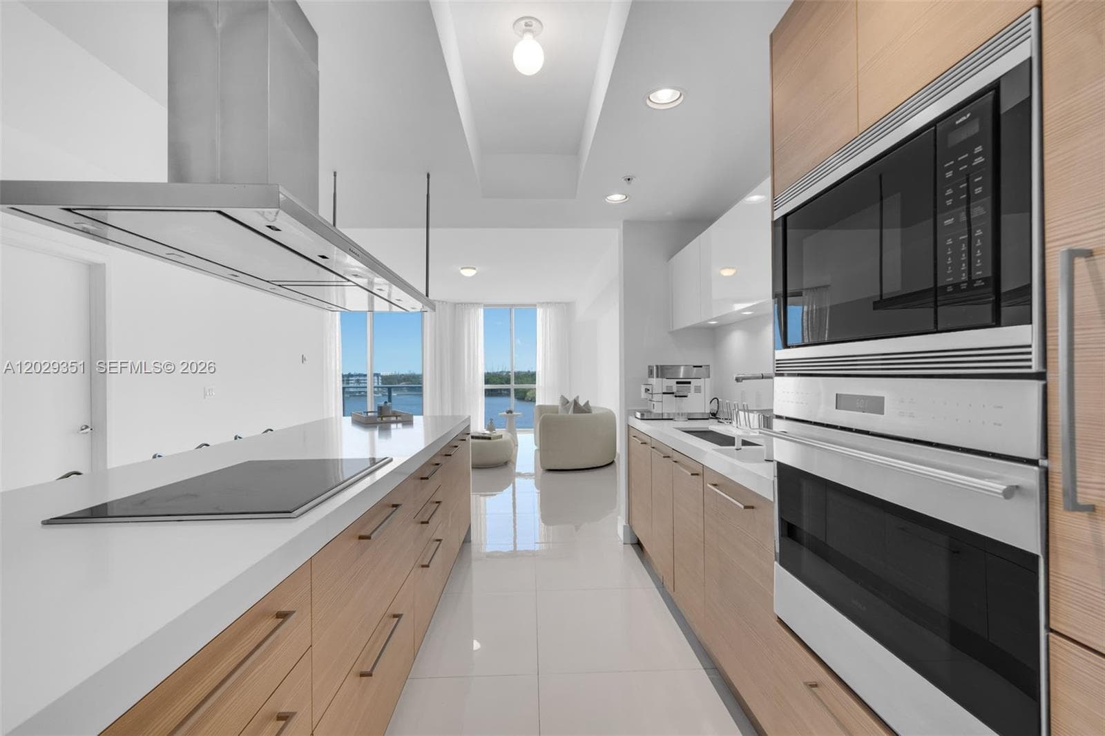 17111 BISCAYNE BL # 506, North Miami Beach FL 33160 — 12