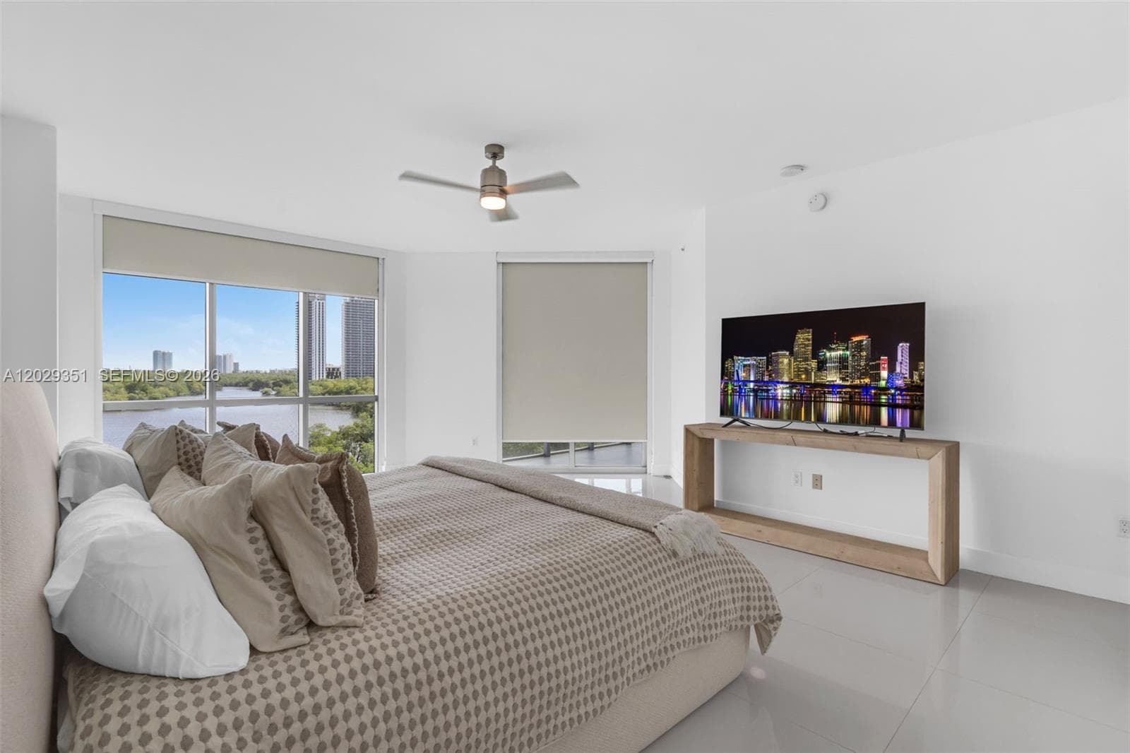 17111 BISCAYNE BL # 506, North Miami Beach FL 33160 — 24
