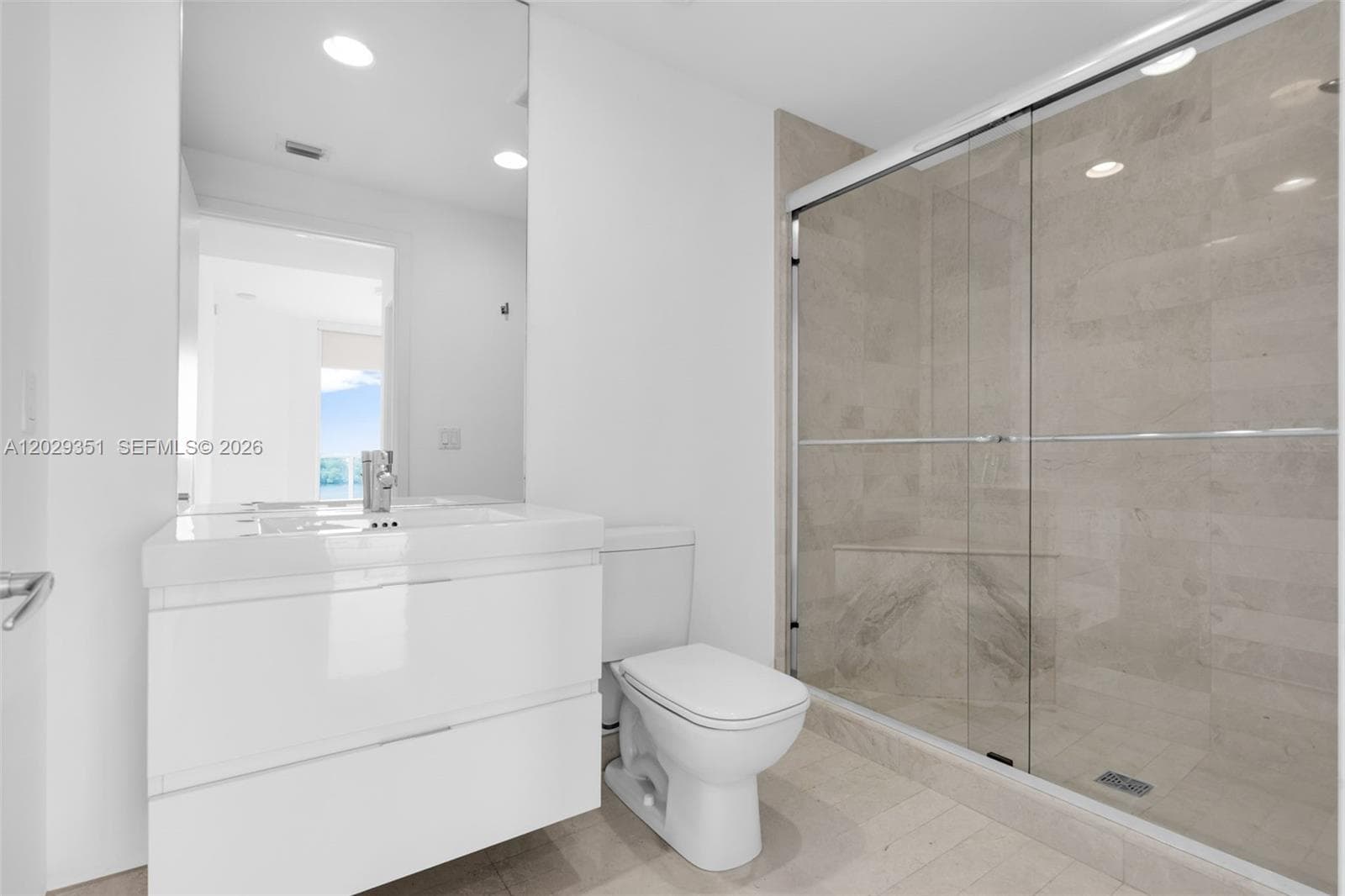 17111 BISCAYNE BL # 506, North Miami Beach FL 33160 — 19