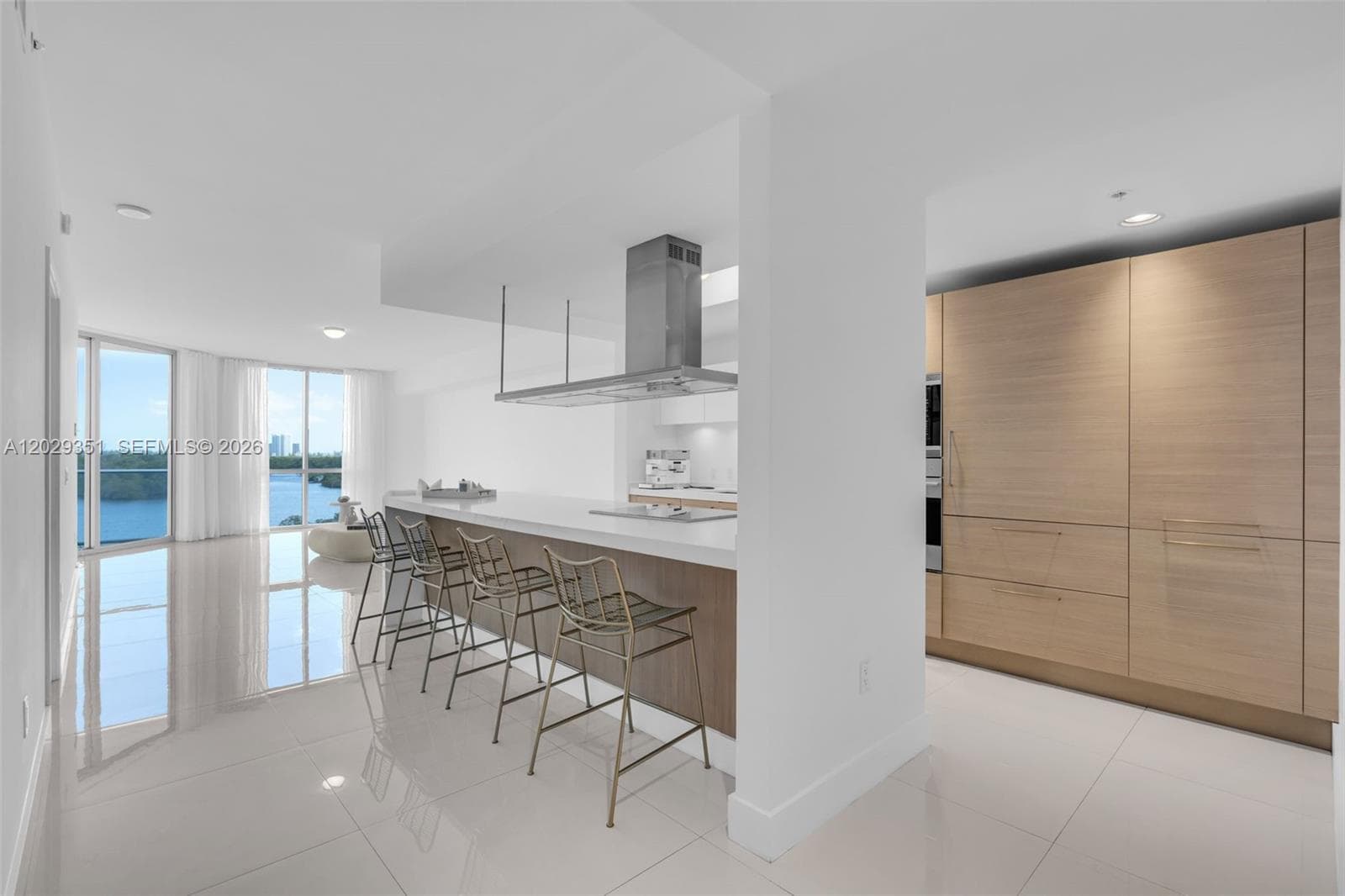 17111 BISCAYNE BL # 506, North Miami Beach FL 33160 — 8