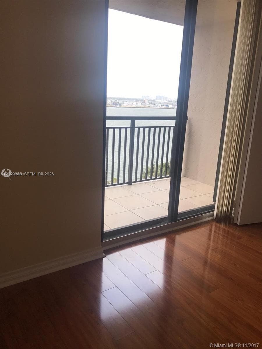 540 Brickell Key Dr # 1122, Miami FL 33131 — 5