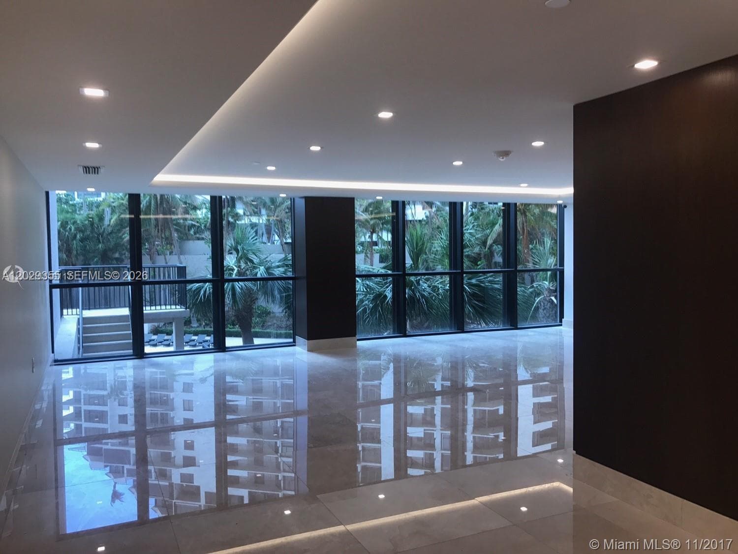540 Brickell Key Dr # 1122, Miami FL 33131 — 18