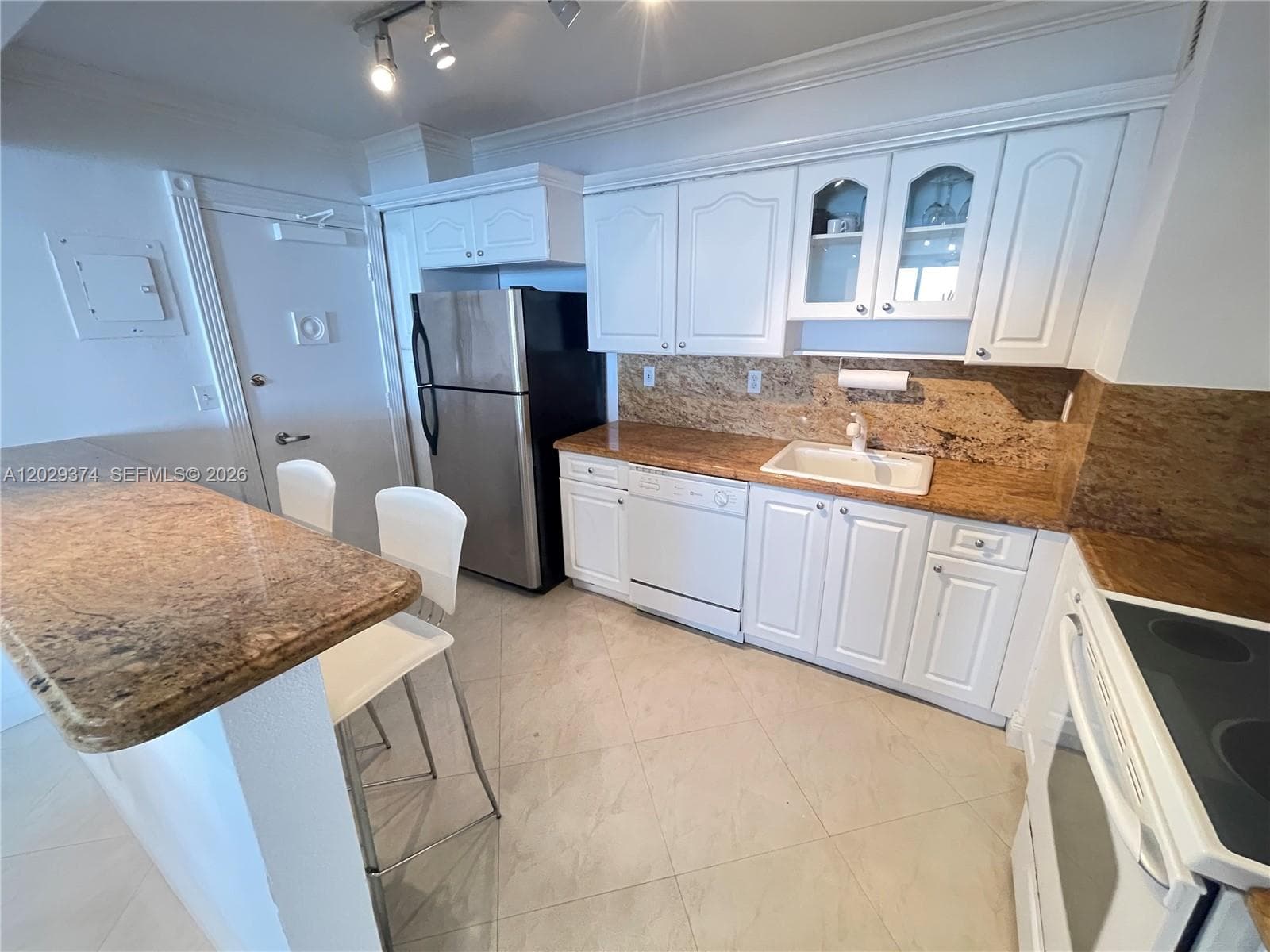 9195 Collins Ave # 1001, Surfside FL 33154 — 14