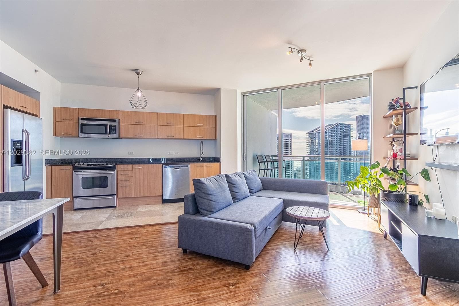 350 S Miami Ave # 3914, Miami FL 33130 — 6