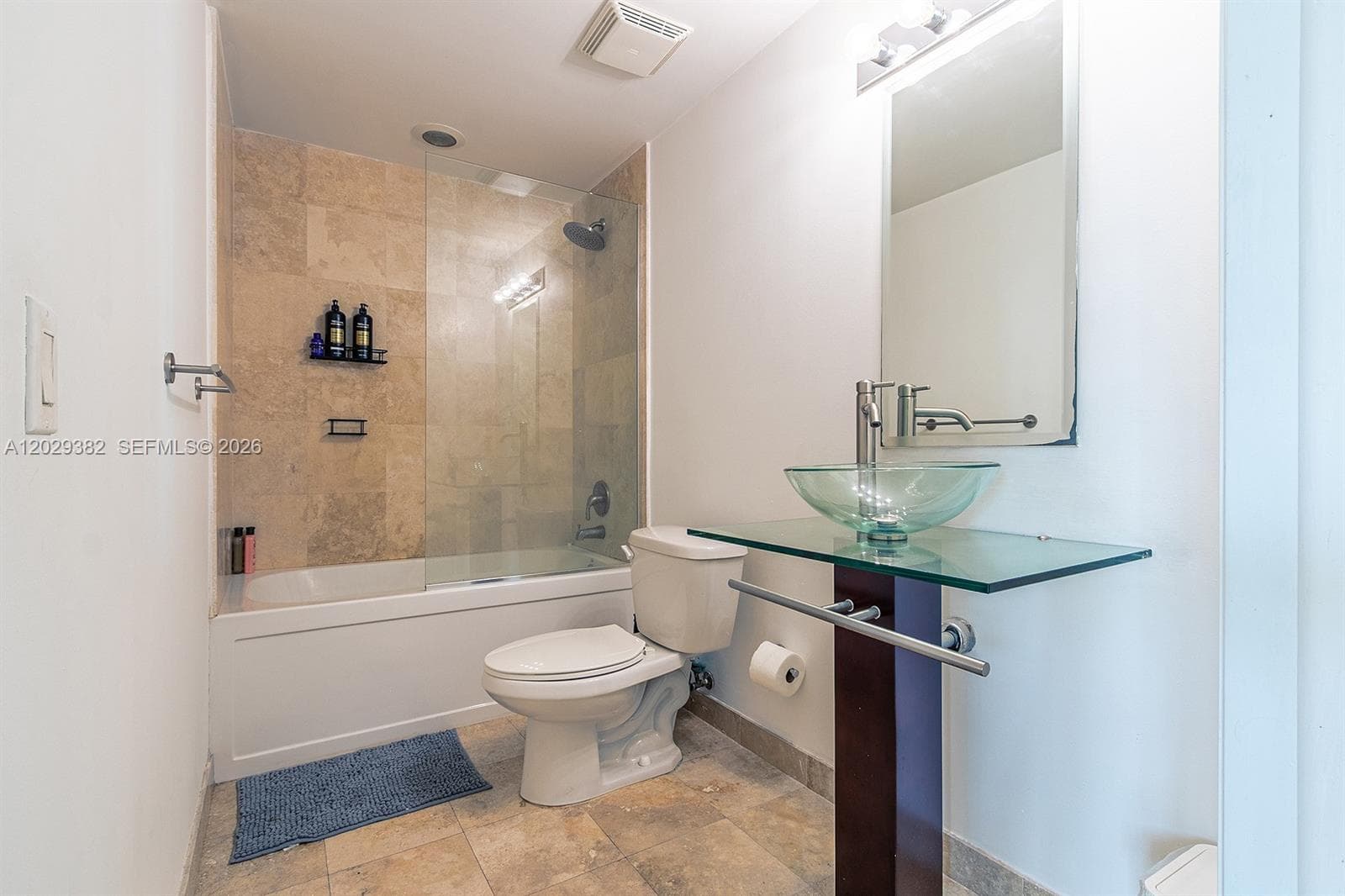 350 S Miami Ave # 3914, Miami FL 33130 — 22