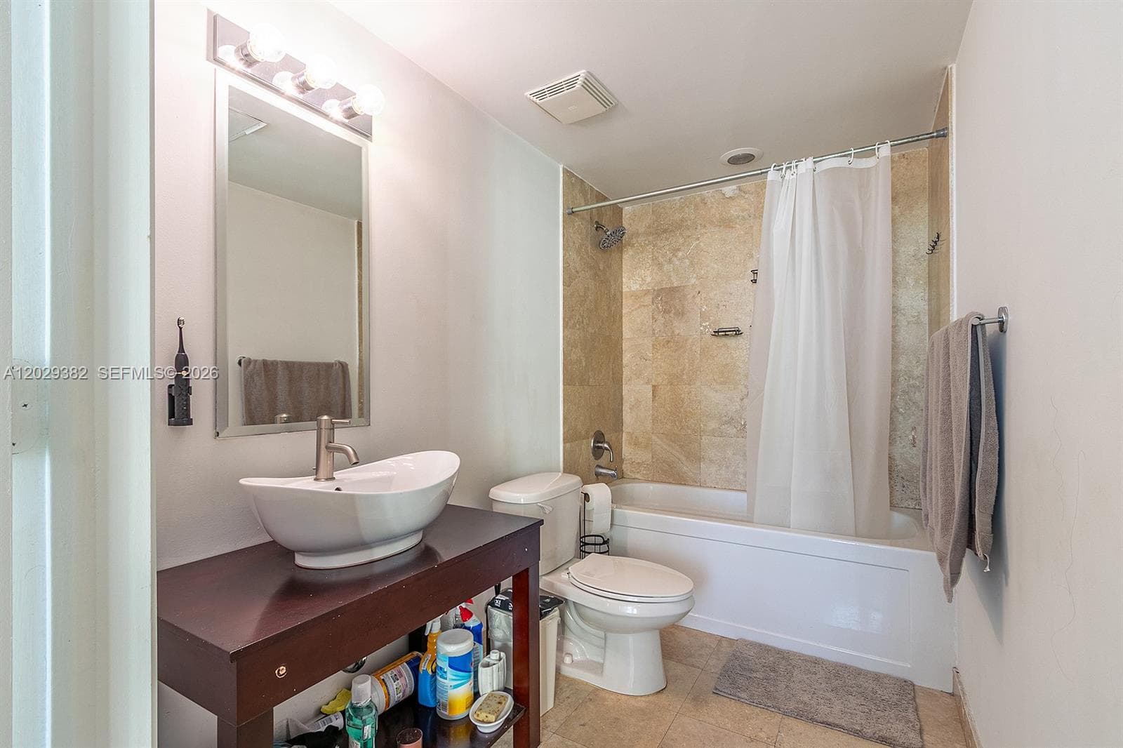 350 S Miami Ave # 3914, Miami FL 33130 — 20