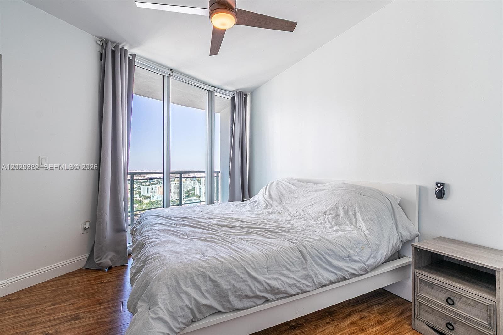 350 S Miami Ave # 3914, Miami FL 33130 — 15