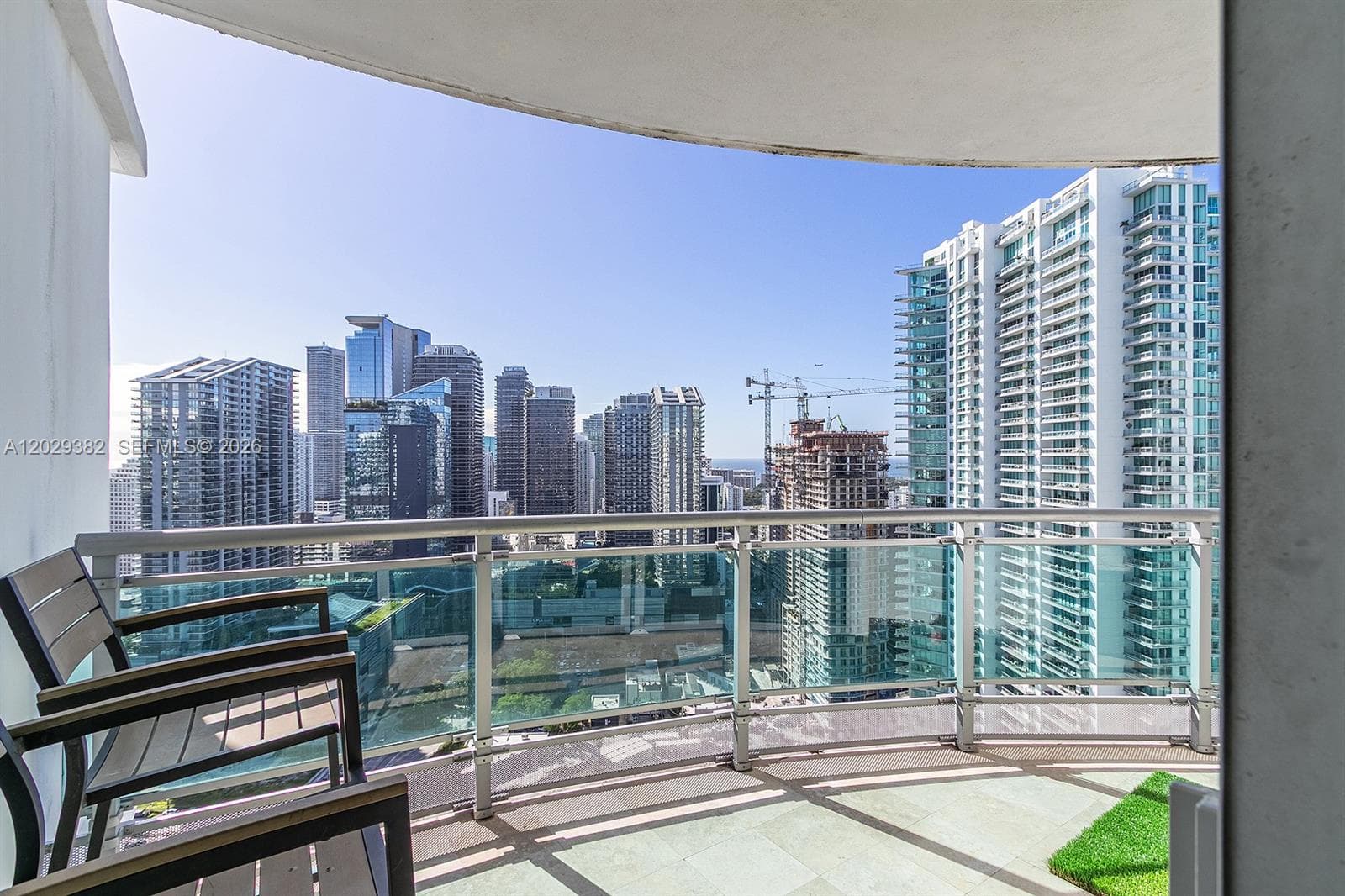 350 S Miami Ave # 3914, Miami FL 33130 — 25