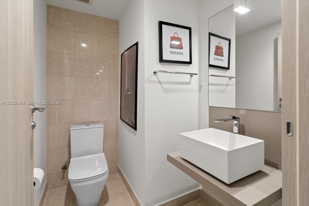 1000 Brickell Plz # 3303, Miami FL 33131 — 2