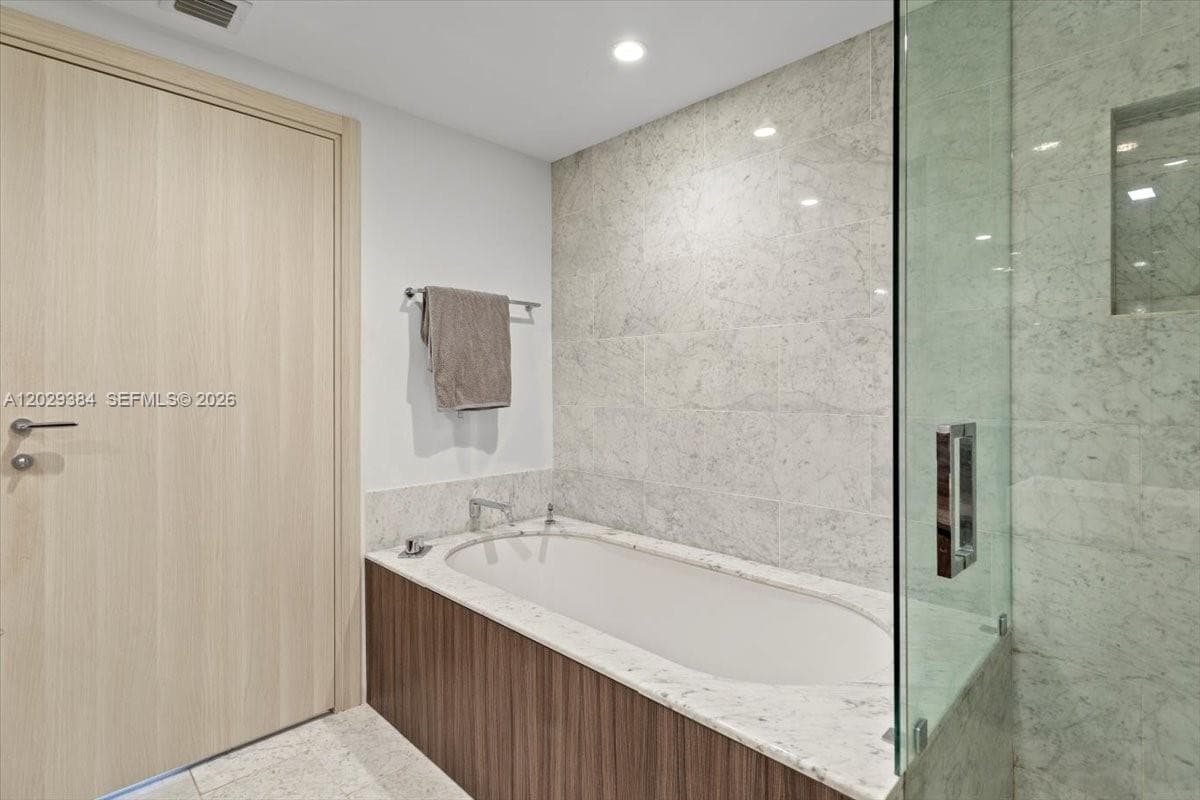 1000 Brickell Plz # 3303, Miami FL 33131 — 13
