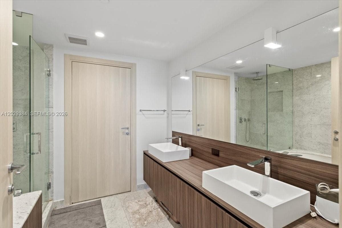 1000 Brickell Plz # 3303, Miami FL 33131 — 12