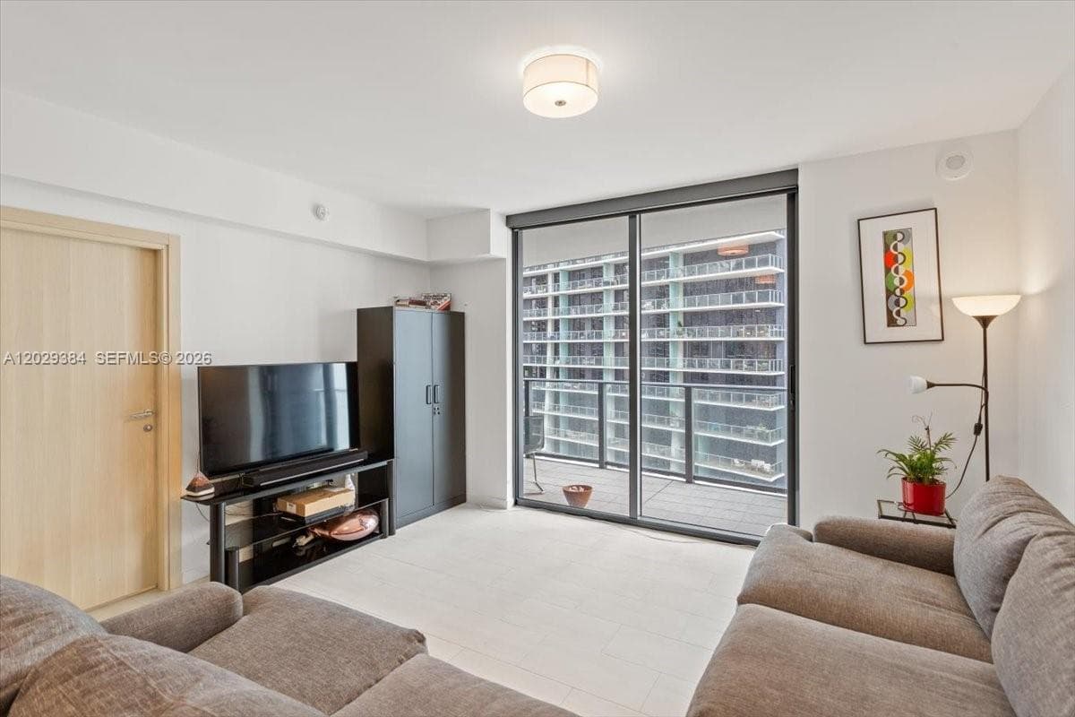 1000 Brickell Plz # 3303, Miami FL 33131 — 5