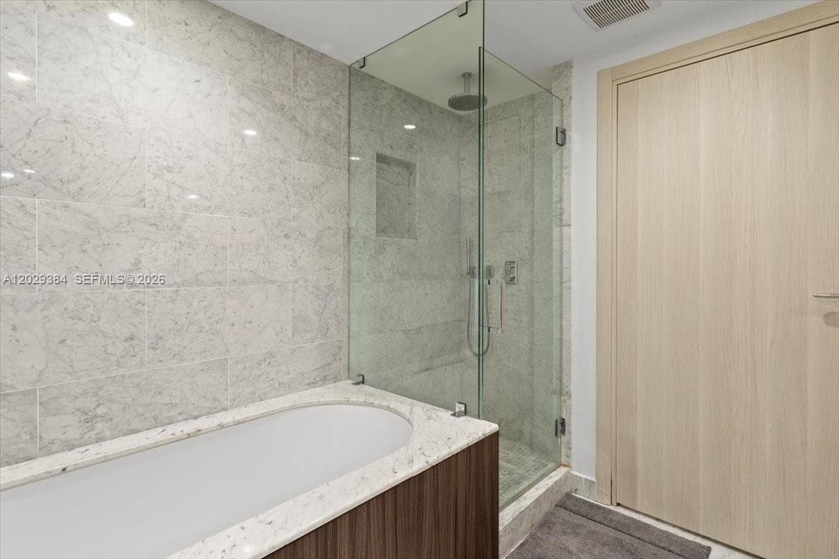 1000 Brickell Plz # 3303, Miami FL 33131 — 14