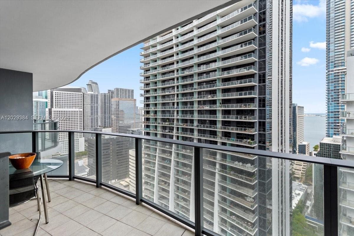 1000 Brickell Plz # 3303, Miami FL 33131 — 18
