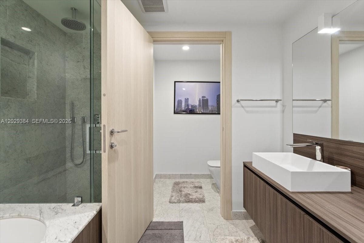 1000 Brickell Plz # 3303, Miami FL 33131 — 15