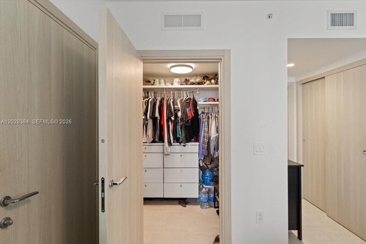 1000 Brickell Plz # 3303, Miami FL 33131 — 11