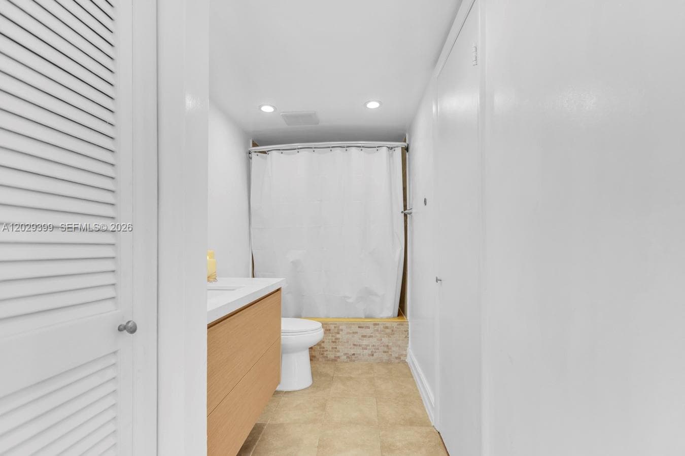 16518 NE 26th Ave # 202, North Miami Beach FL 33160 — 16