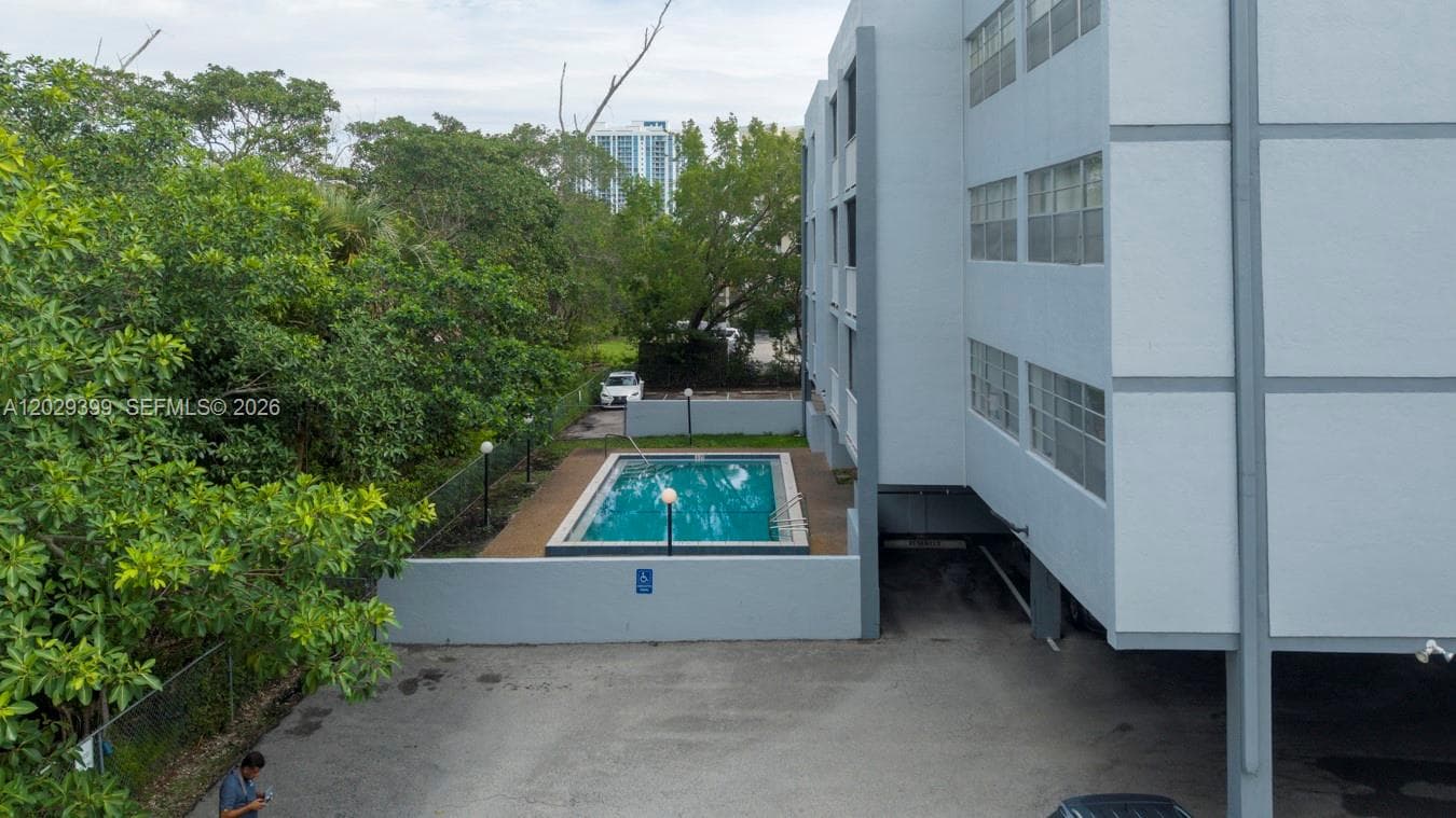 16518 NE 26th Ave # 202, North Miami Beach FL 33160 — 34