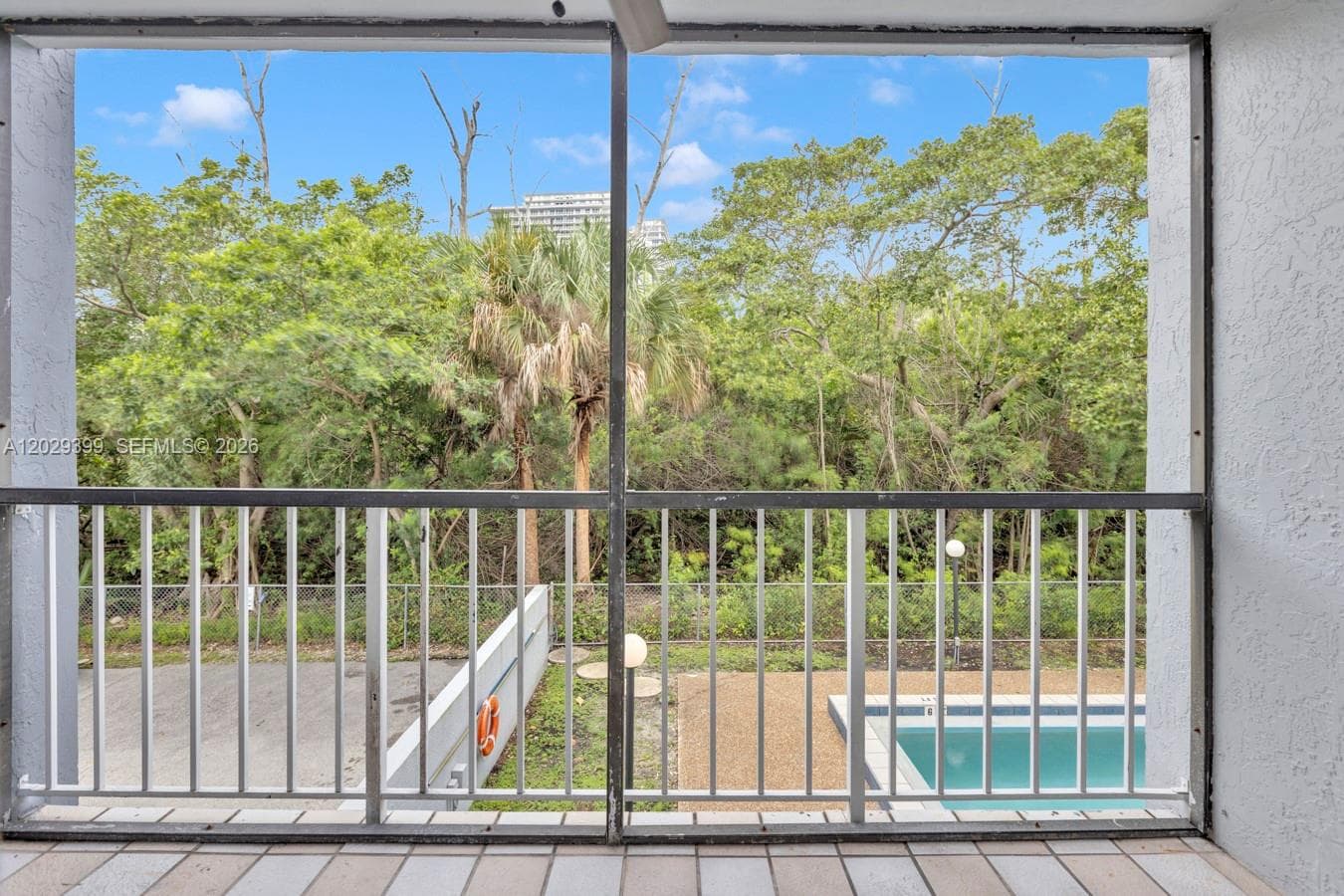 16518 NE 26th Ave # 202, North Miami Beach FL 33160 — 8