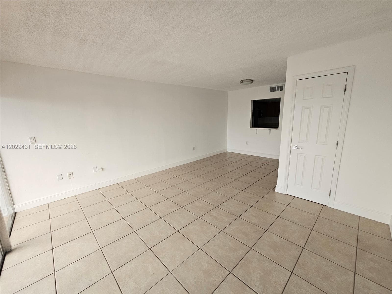 9375 Fontainebleau Blvd # L422, Miami FL 33172 — 7