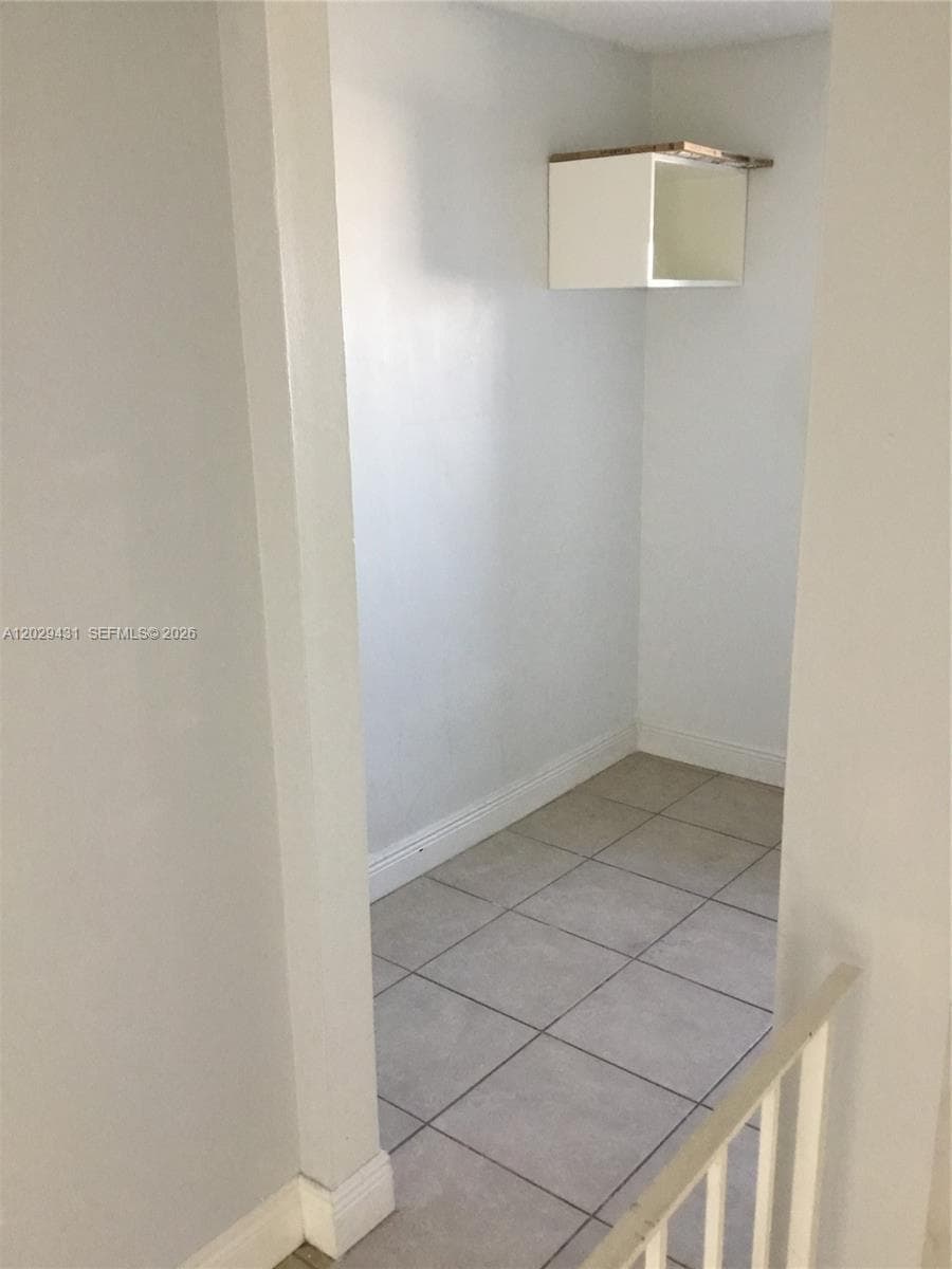 9375 Fontainebleau Blvd # L422, Miami FL 33172 — 15