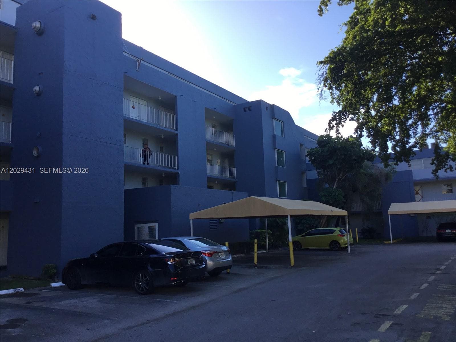 9375 Fontainebleau Blvd # L422, Miami FL 33172 — 19