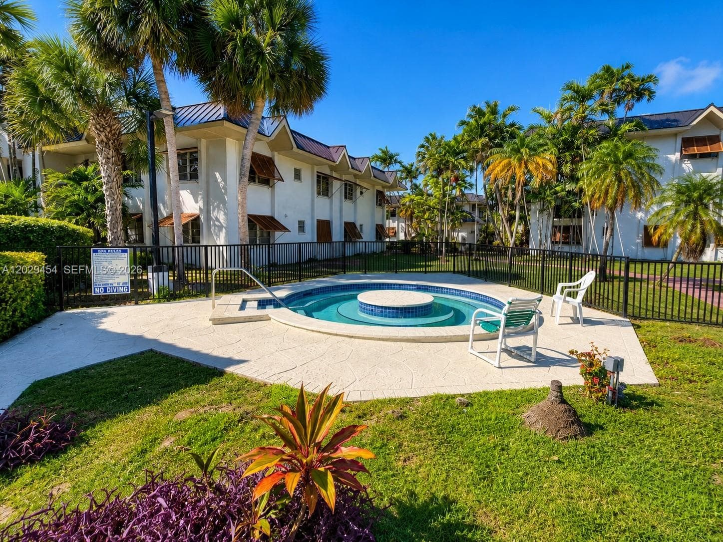 Kingston Square Condo, Miami, FL — 6