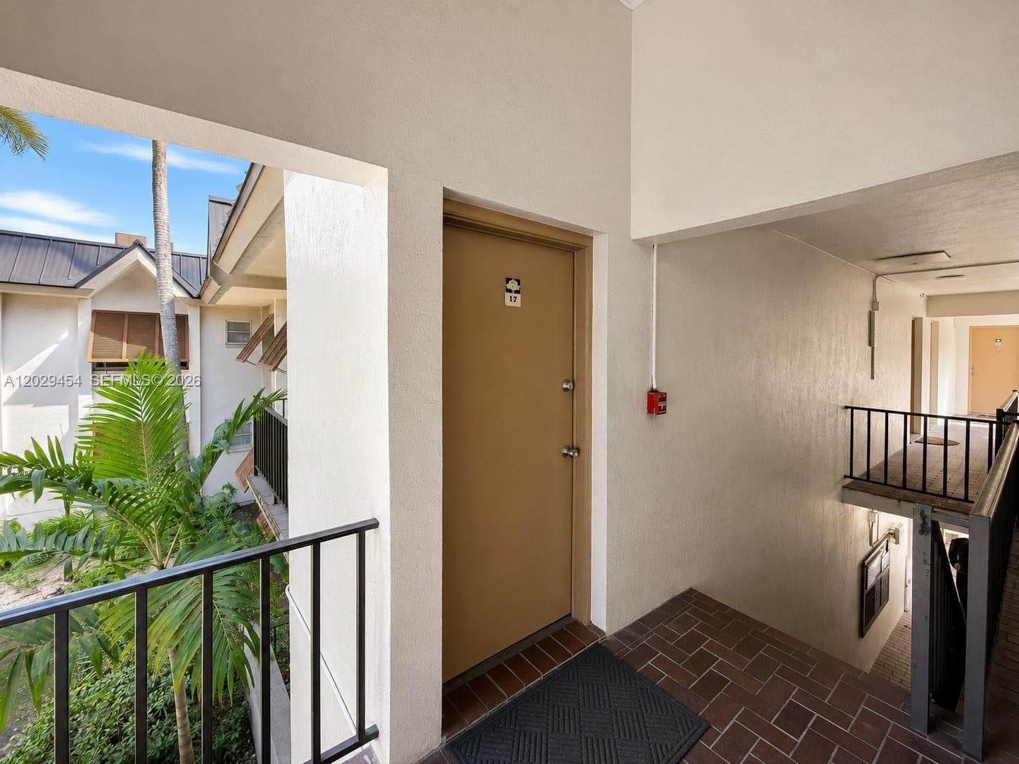 Kingston Square Condo, Miami, FL — 7