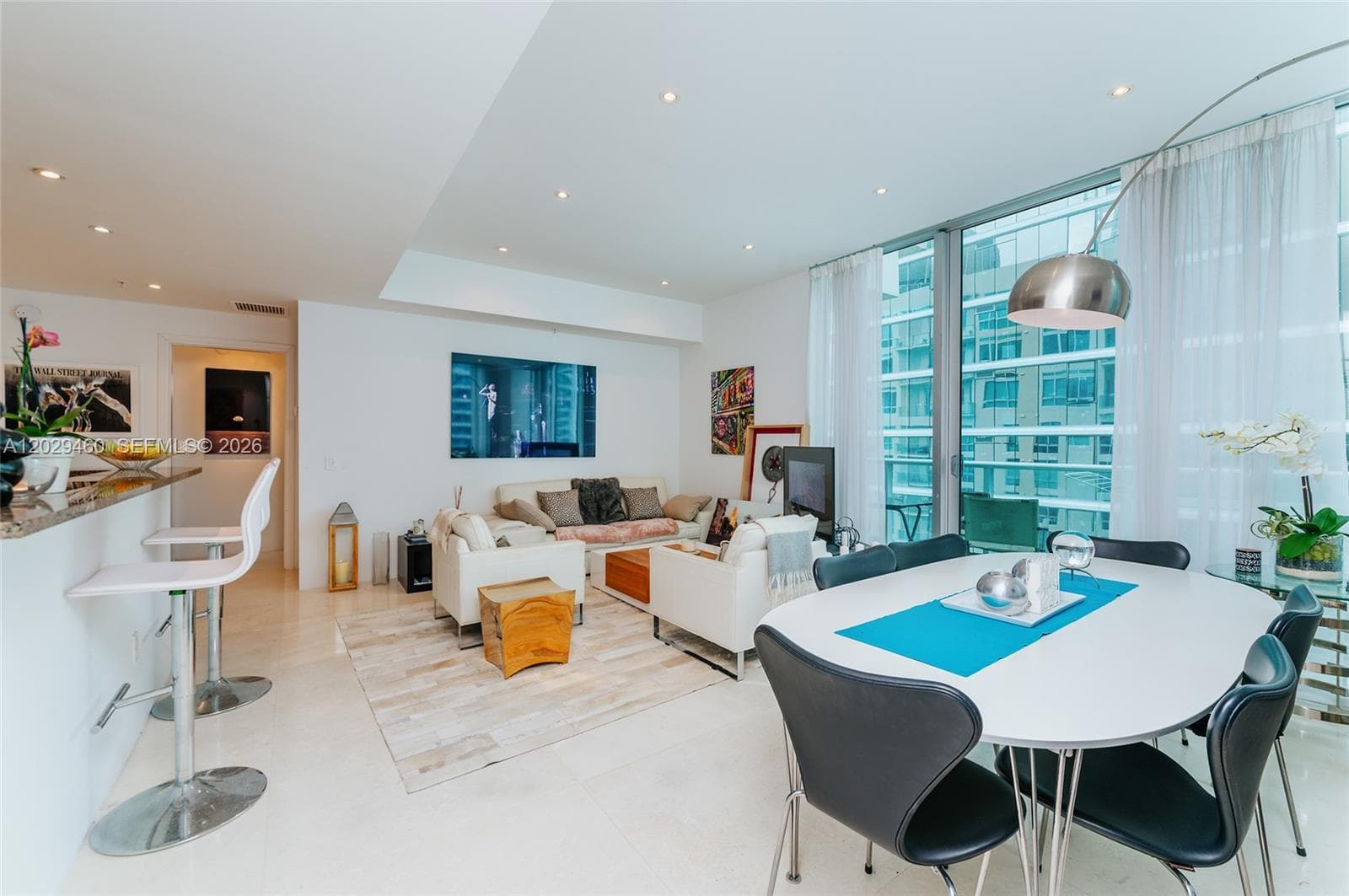 300 S Biscayne Blvd # 3702, Miami FL 33131 — 2