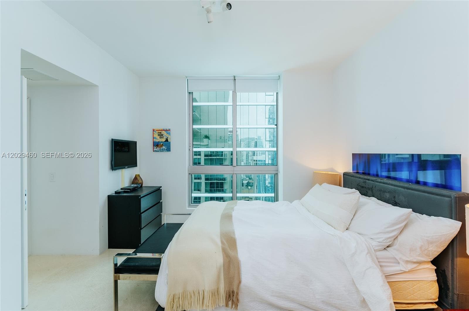 300 S Biscayne Blvd # 3702, Miami FL 33131 — 13