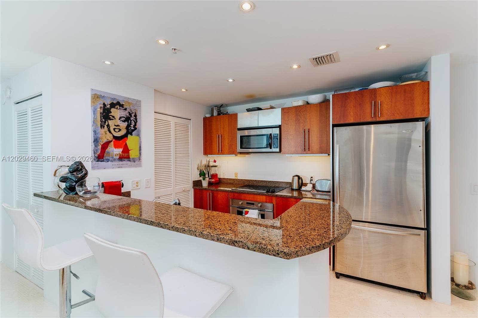 300 S Biscayne Blvd # 3702, Miami FL 33131 — 5