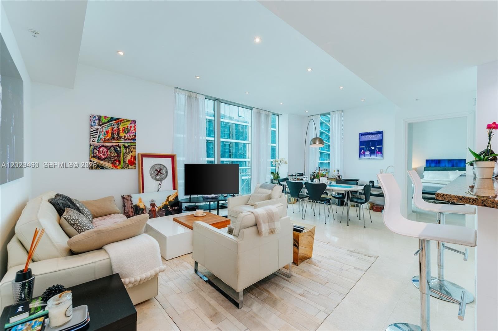 300 S Biscayne Blvd # 3702, Miami FL 33131 — 4