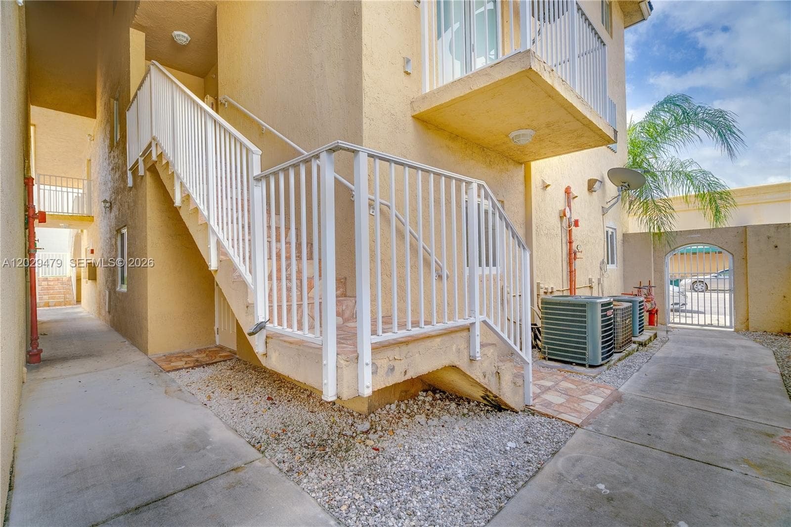 9 E 4th St # 101, Hialeah FL 33010 — 11