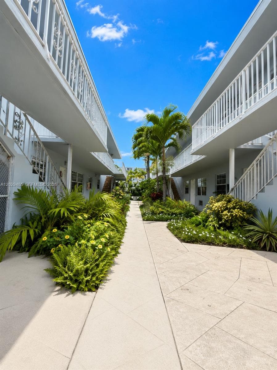 Creek Club Condo, Miami Beach, FL — 3